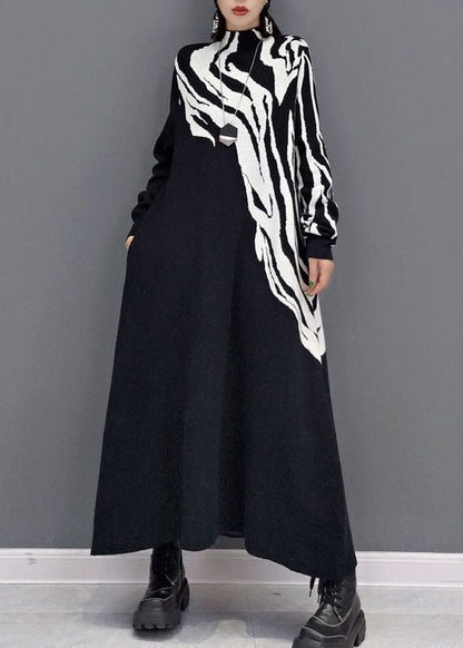 Well Tailored Sweater with a Graceful Silhouette