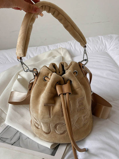 Well Tailored Bag with a Graceful Silhouette