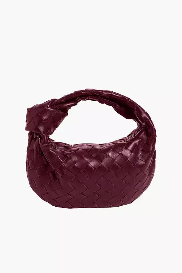Polished Bag with an Effortless Classic Look