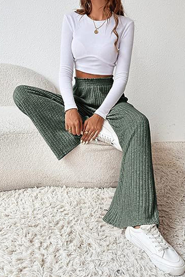 A Vintage Style Trousers with Delicate Timeless Details