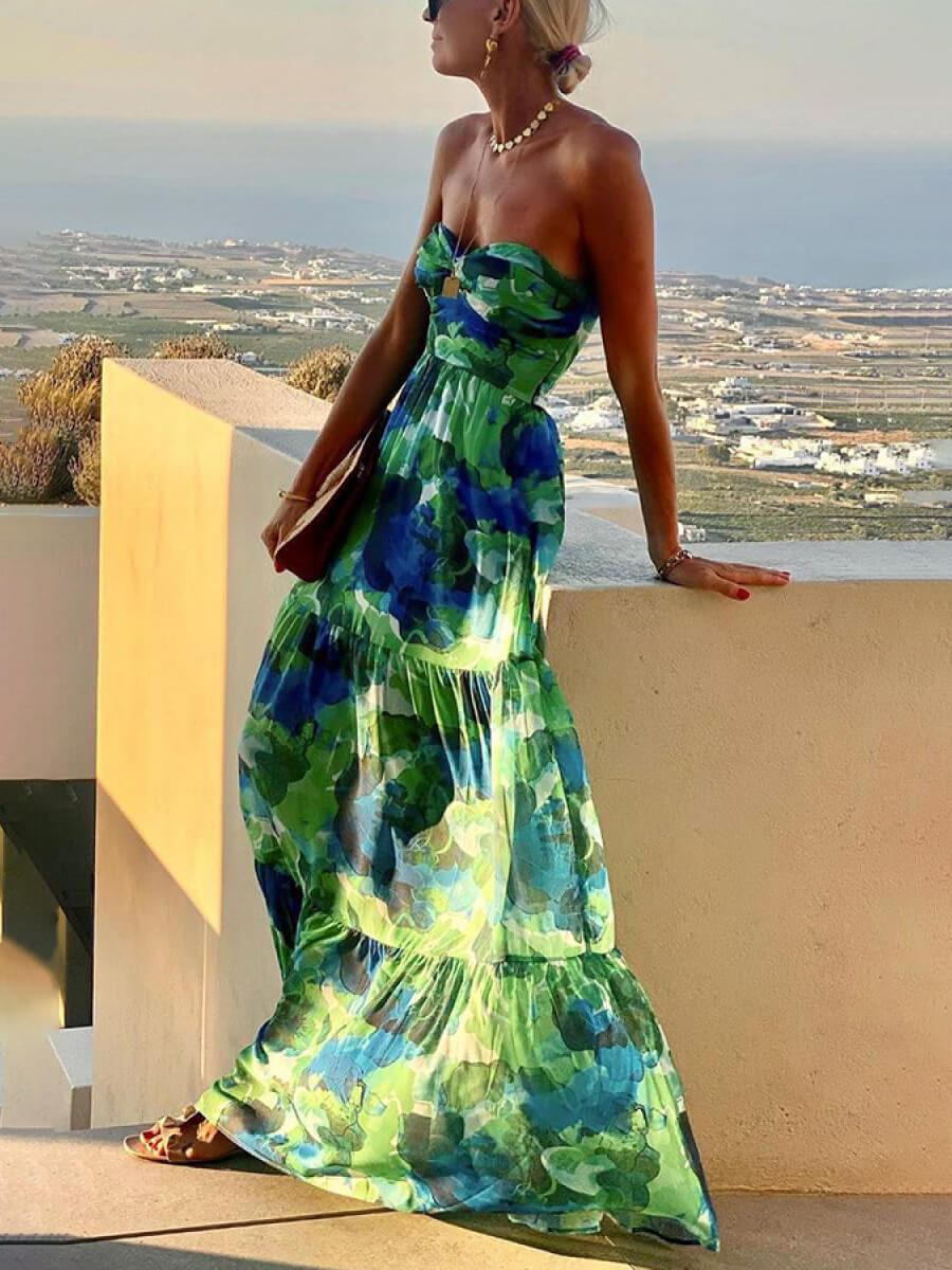 Effortlessly Elegant Dress with a Timeless Design