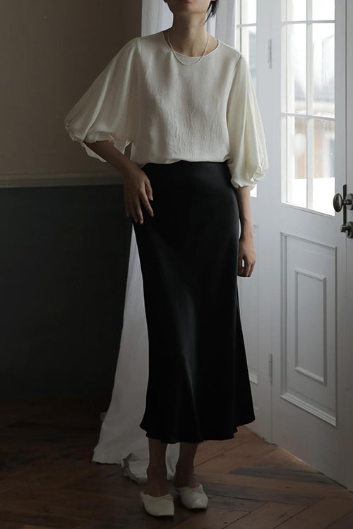 Well Tailored Garment with a Graceful Silhouette