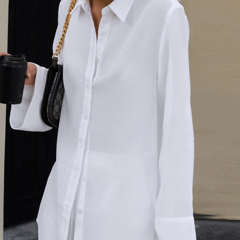 Well Tailored Trousers with a Graceful Silhouette