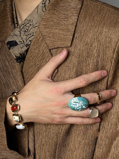 Polished Garment with an Effortless Classic Look