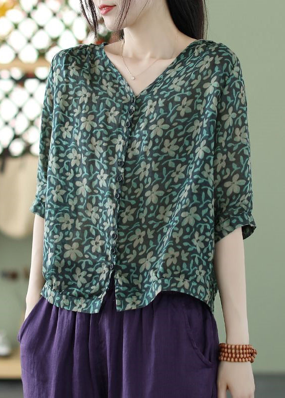 Well Tailored Shirt with a Graceful Silhouette