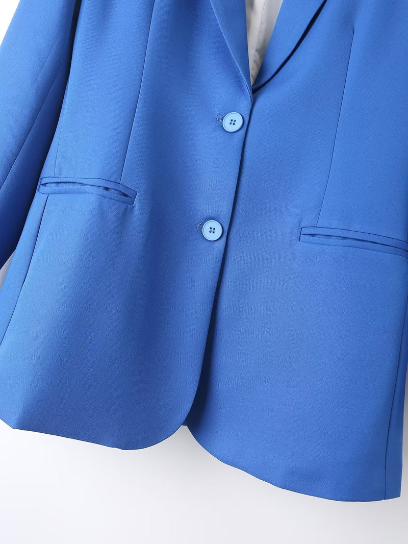 A Vintage Style Trousers with Delicate Timeless Details