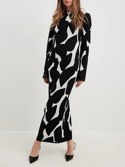Effortlessly Elegant Dress with a Timeless Design