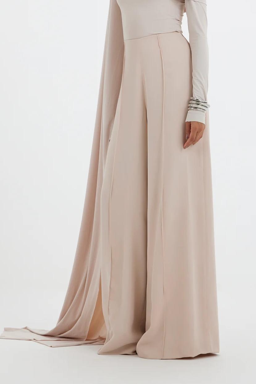 Beautifully Finished Pants in a Timeless Design