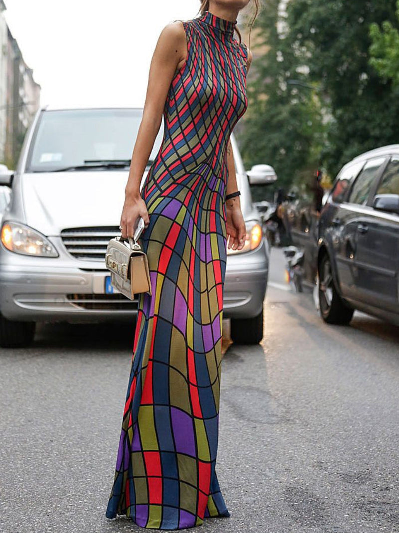 Classic Vintage Dress with a Flattering Fit