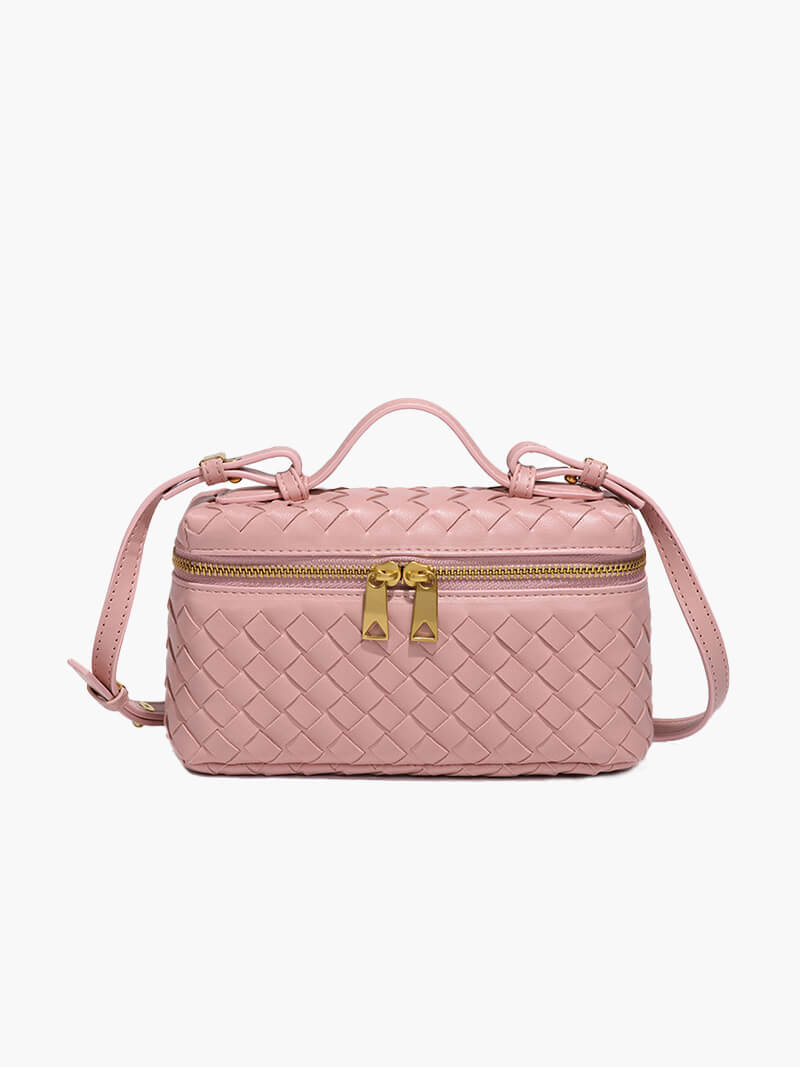 Gracefully Styled Bag for Any Occasion