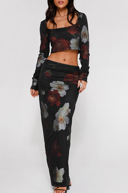 Effortlessly Elegant Top with a Timeless Design