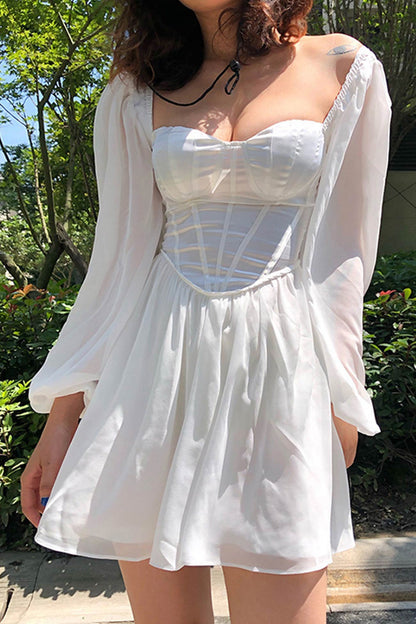 Effortlessly Elegant Dress with a Timeless Design