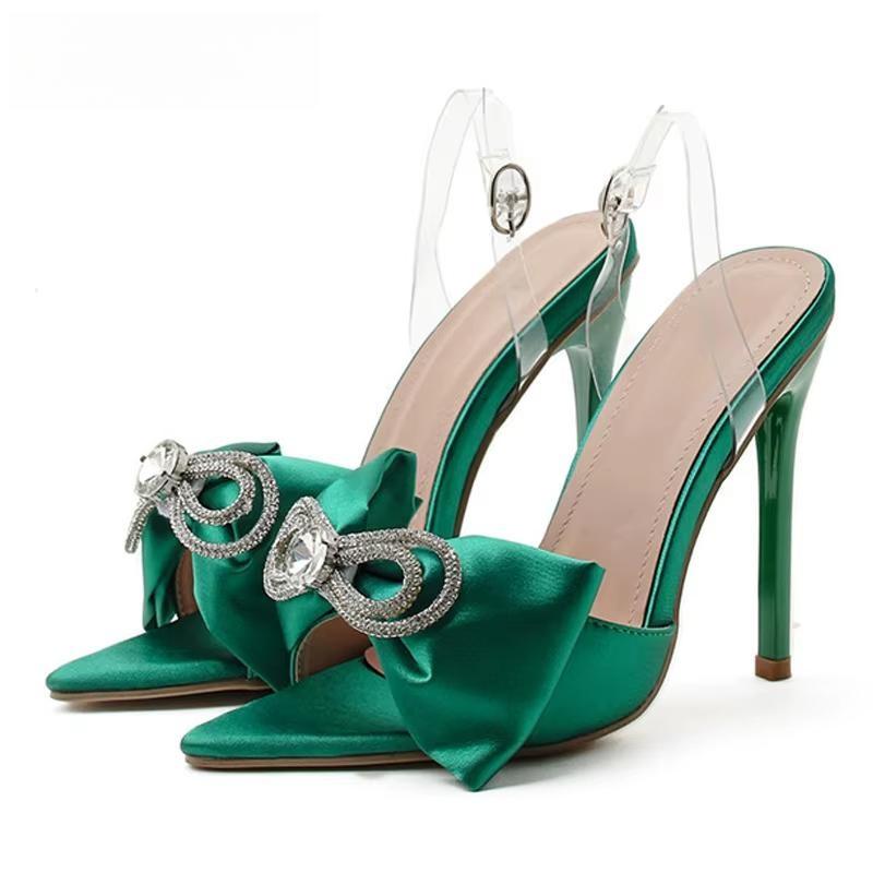 Classic Vintage Heels with a Flattering Fit