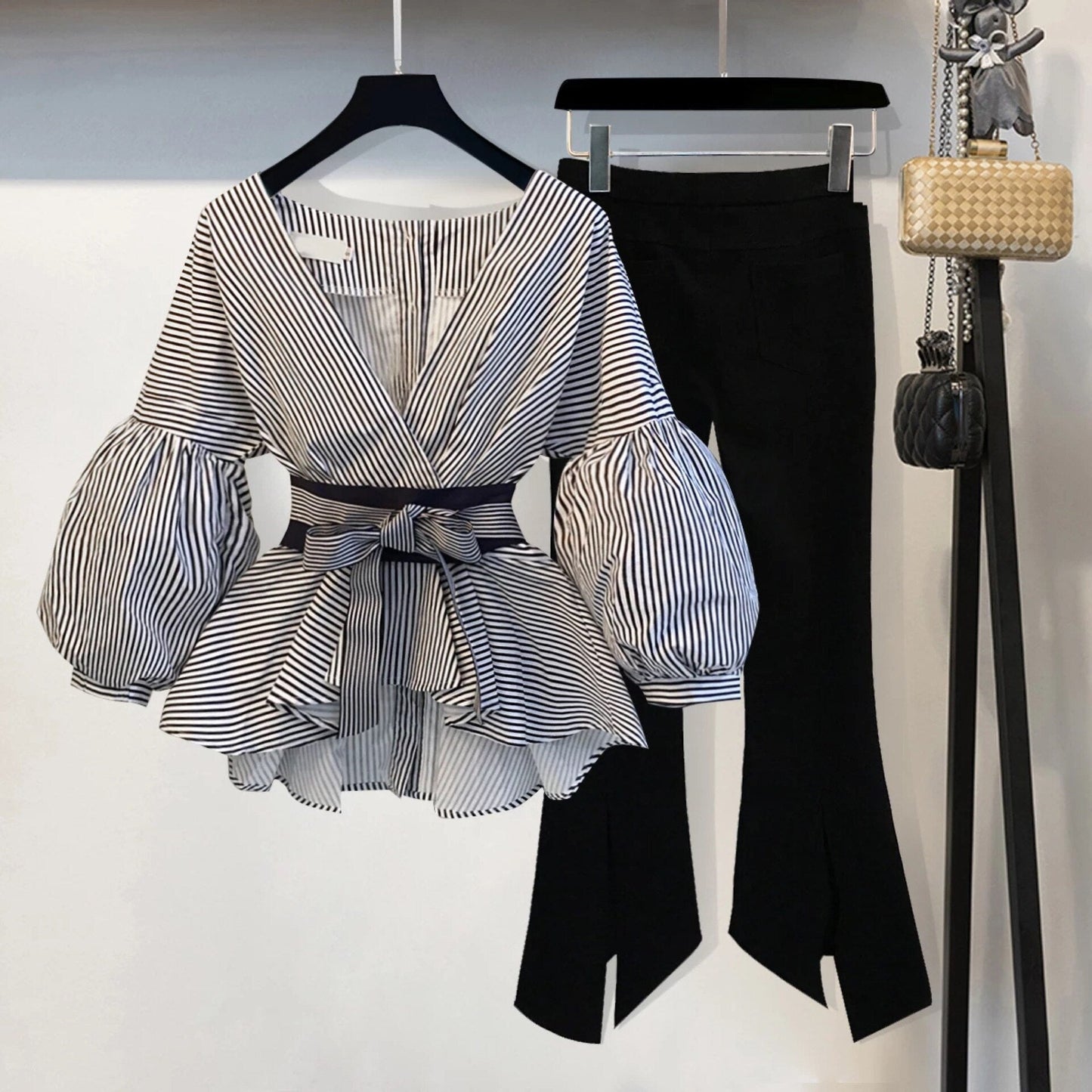 Beautifully Finished Pants in a Timeless Design