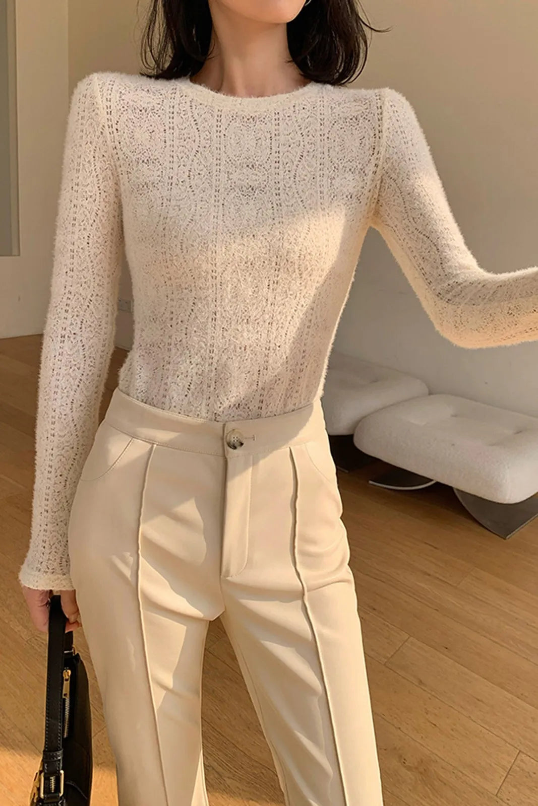 Effortlessly Elegant Top with a Timeless Design
