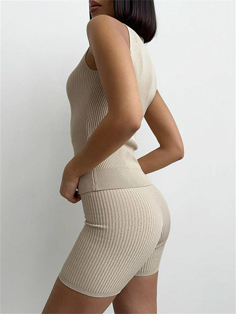 Gracefully Styled Pullover for Any Occasion