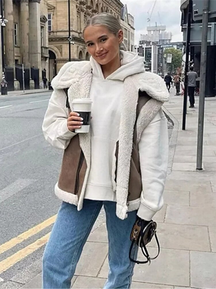 Gracefully Styled Cardigan for Any Occasion