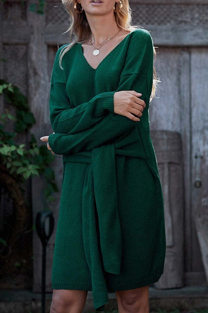Well Tailored Sweater with a Graceful Silhouette