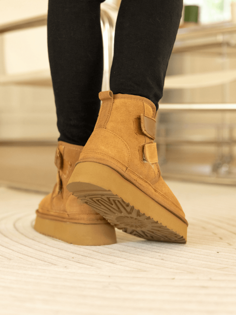 Beautifully Finished Boots in a Timeless Design
