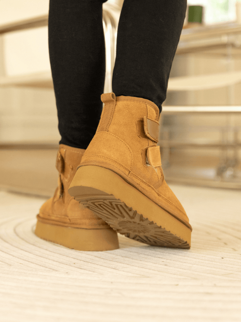 Beautifully Finished Boots in a Timeless Design