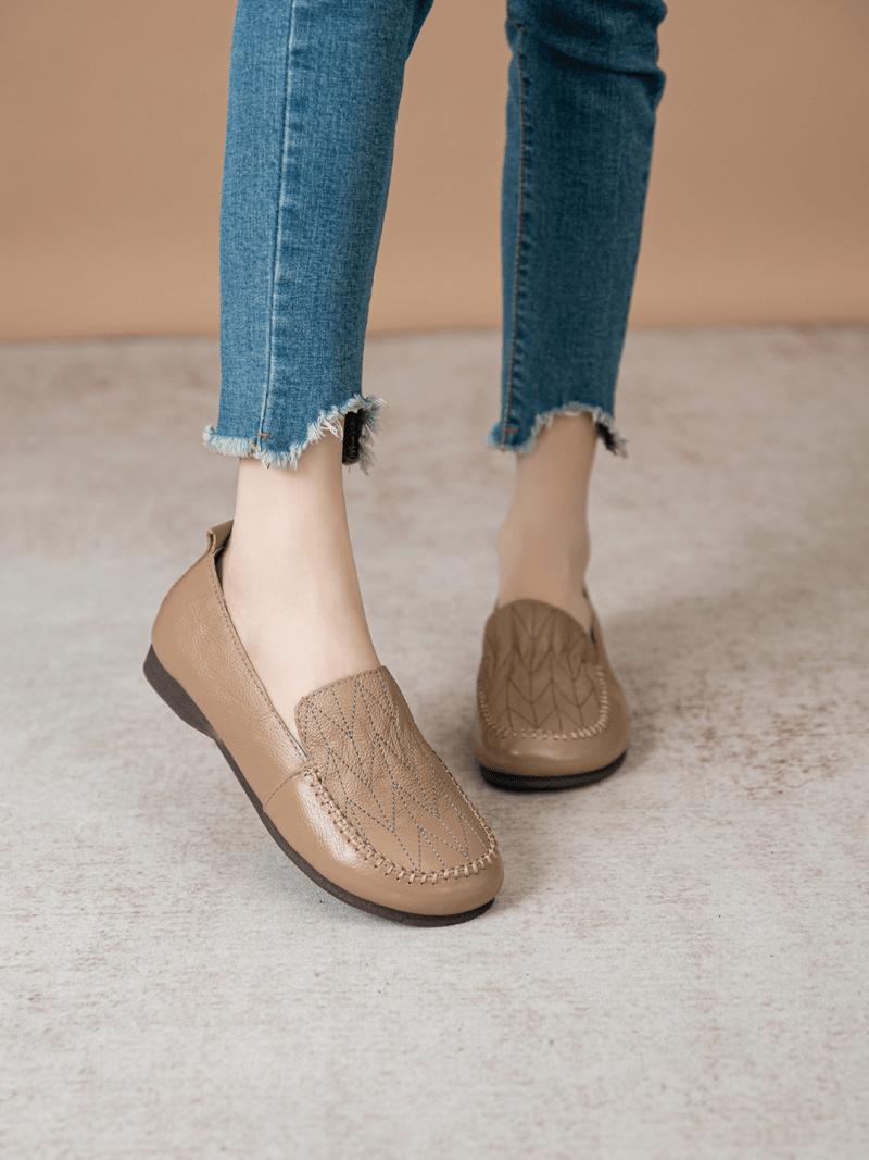 Sophisticated Garment with a Clean Classic Look