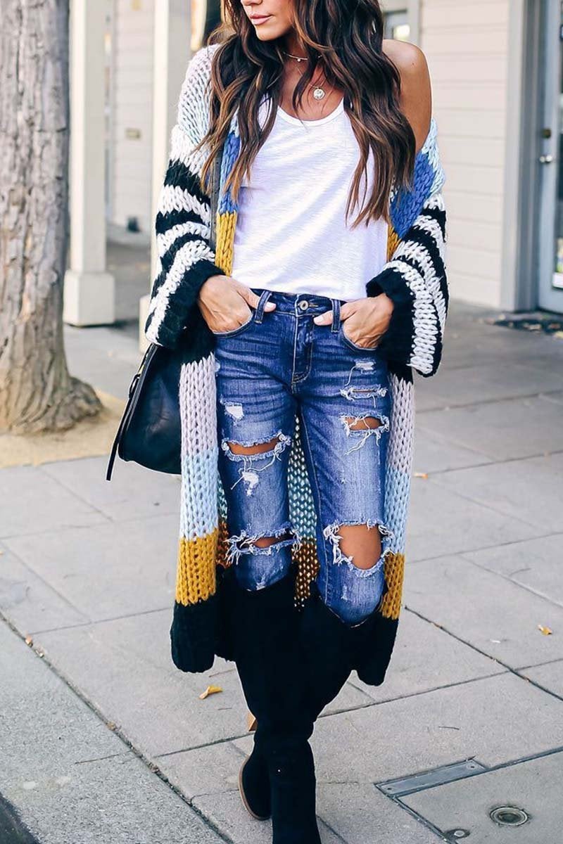 Effortlessly Elegant Cardigan with a Timeless Design
