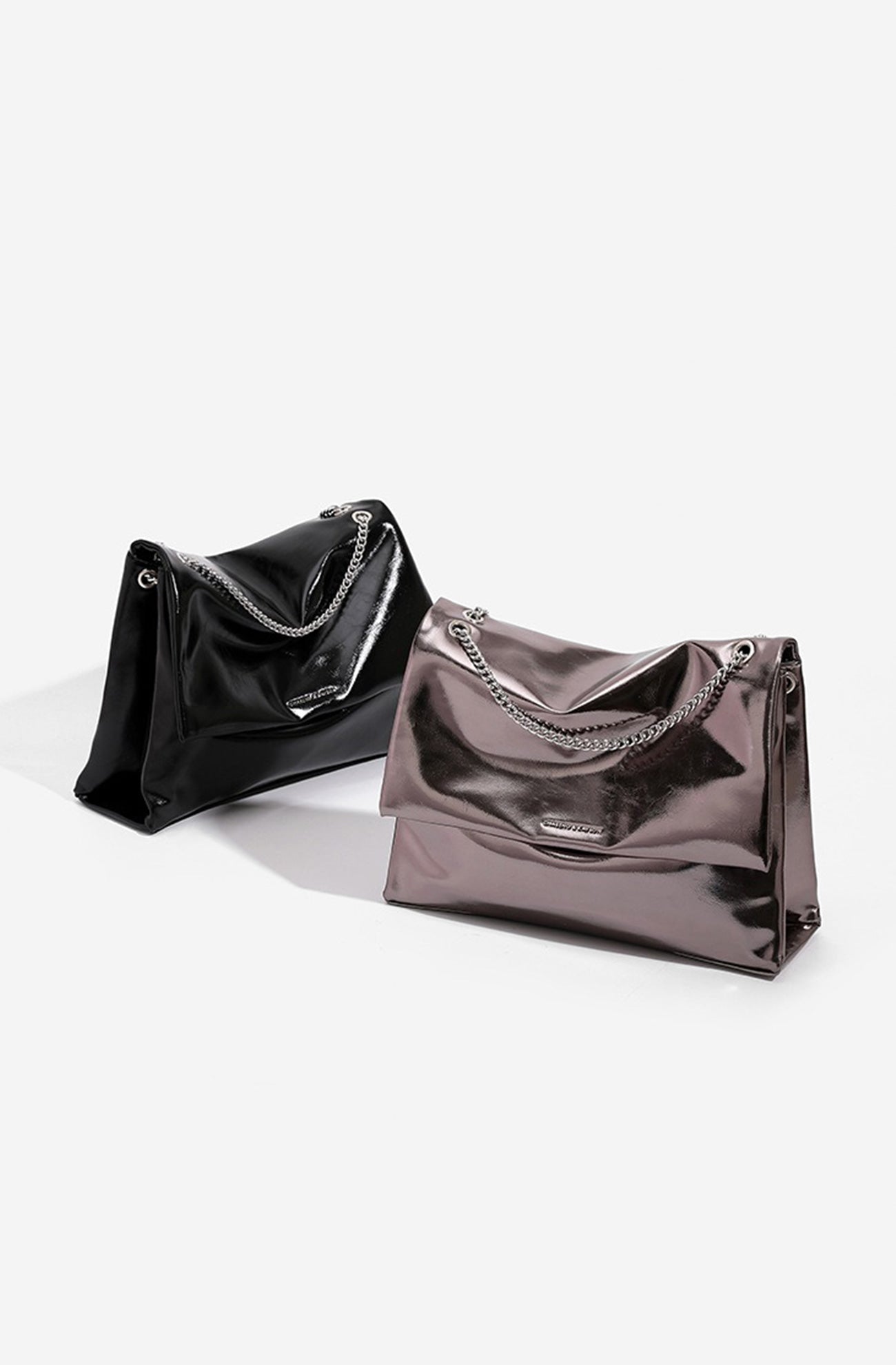 Gracefully Styled Bag for Any Occasion