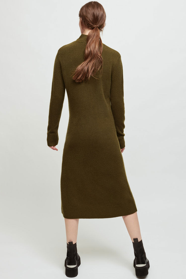 Polished Sweater with an Effortless Classic Look