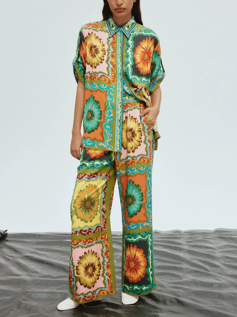 Sophisticated Pants with a Clean Classic Look