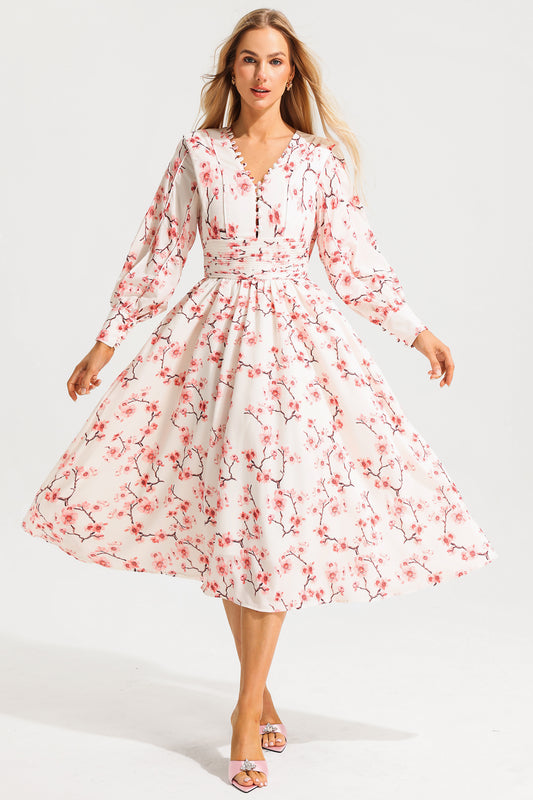Sophisticated Dress with a Clean Classic Look