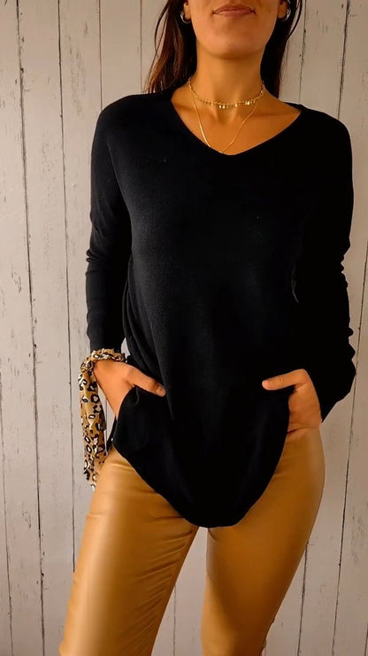 Effortlessly Elegant Top with a Timeless Design