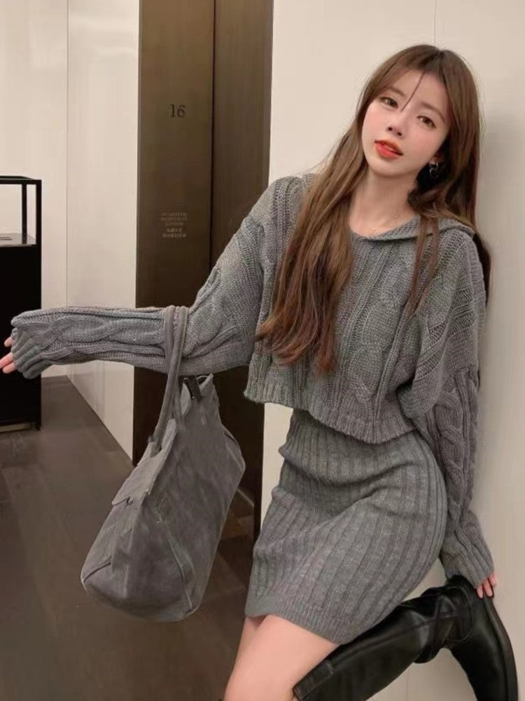 Classic Vintage Sweater with a Flattering Fit