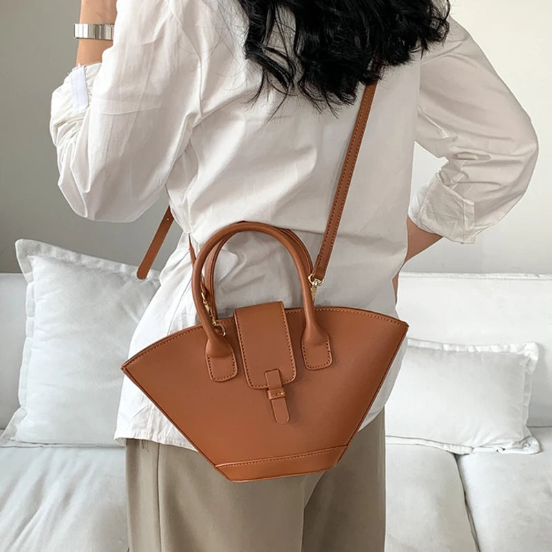 Sophisticated Bag with a Clean Classic Look