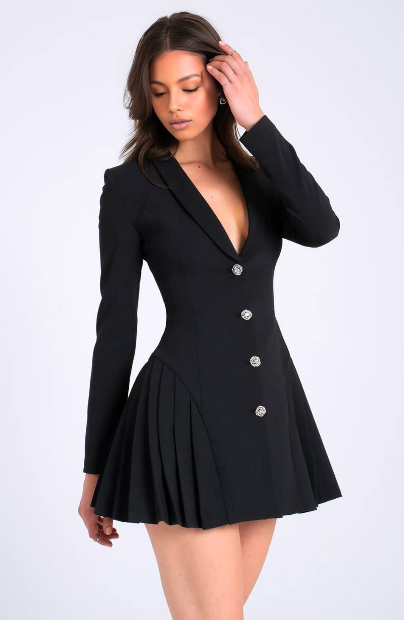 Polished Dress with an Effortless Classic Look