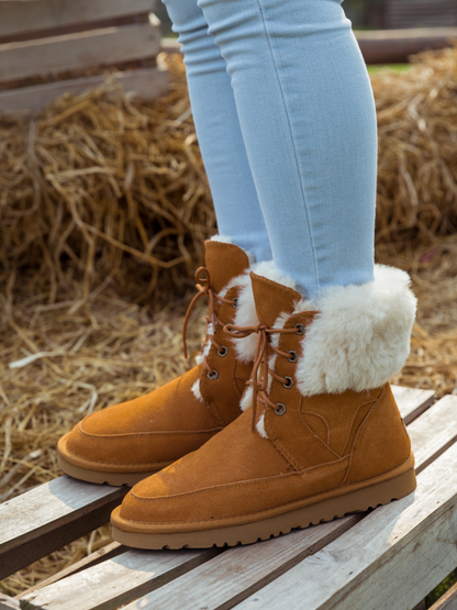 Well Tailored Boots with a Graceful Silhouette