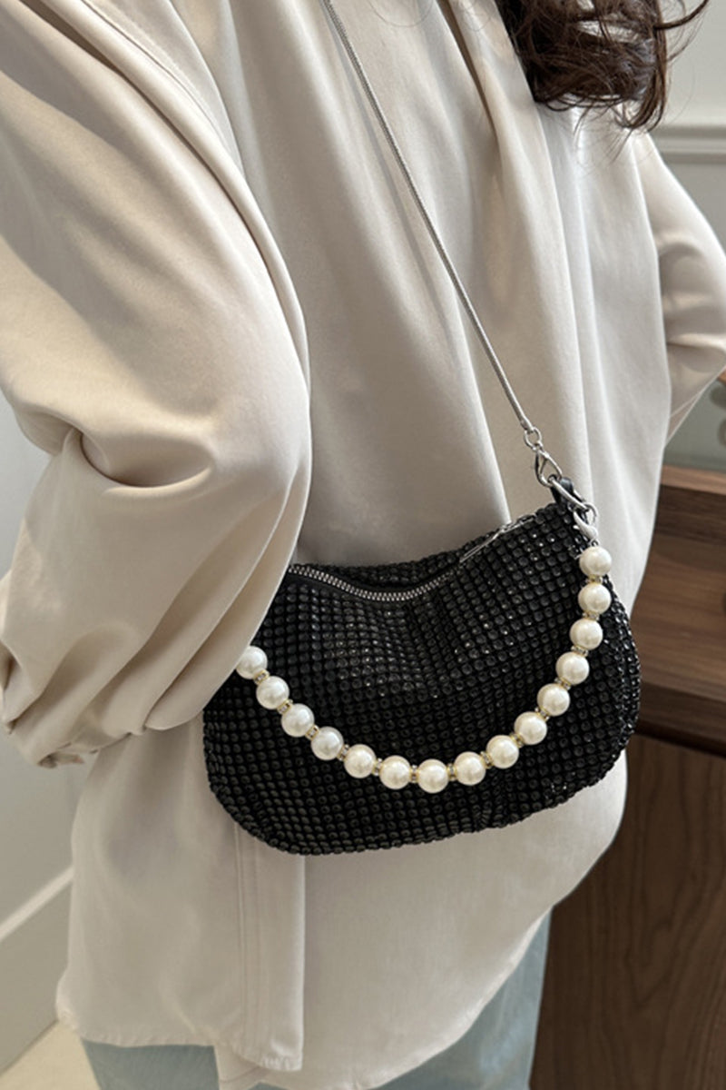 Gracefully Styled Bag for Any Occasion