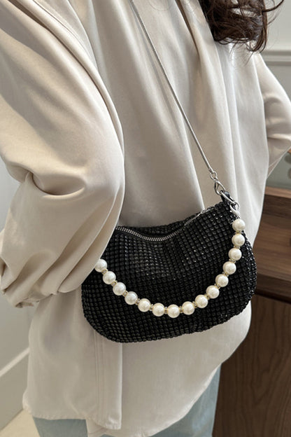 Gracefully Styled Bag for Any Occasion