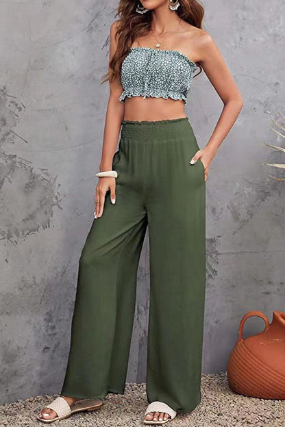 Sophisticated Trousers with a Clean Classic Look