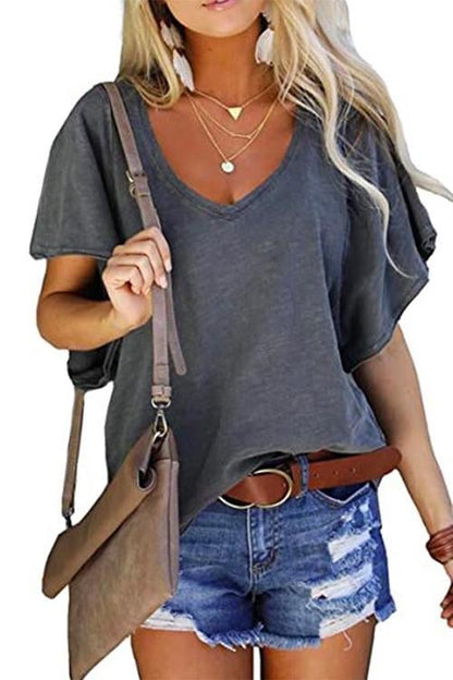 Well Tailored T-Shirt with a Graceful Silhouette