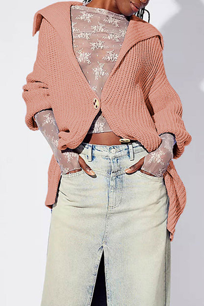 Effortlessly Elegant Cardigan with a Timeless Design