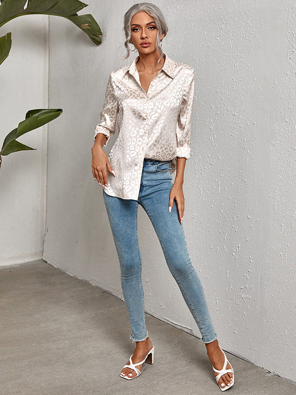 Beautifully Crafted Blouse in a Classic Style