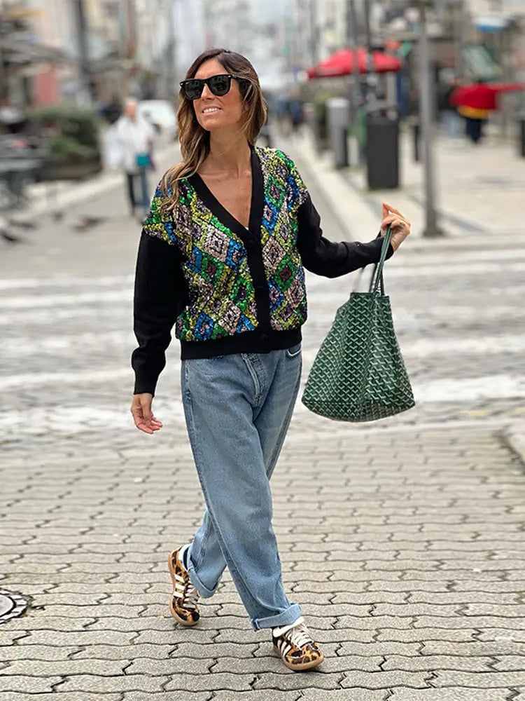 Elegantly Styled Cardigan for Everyday Wear