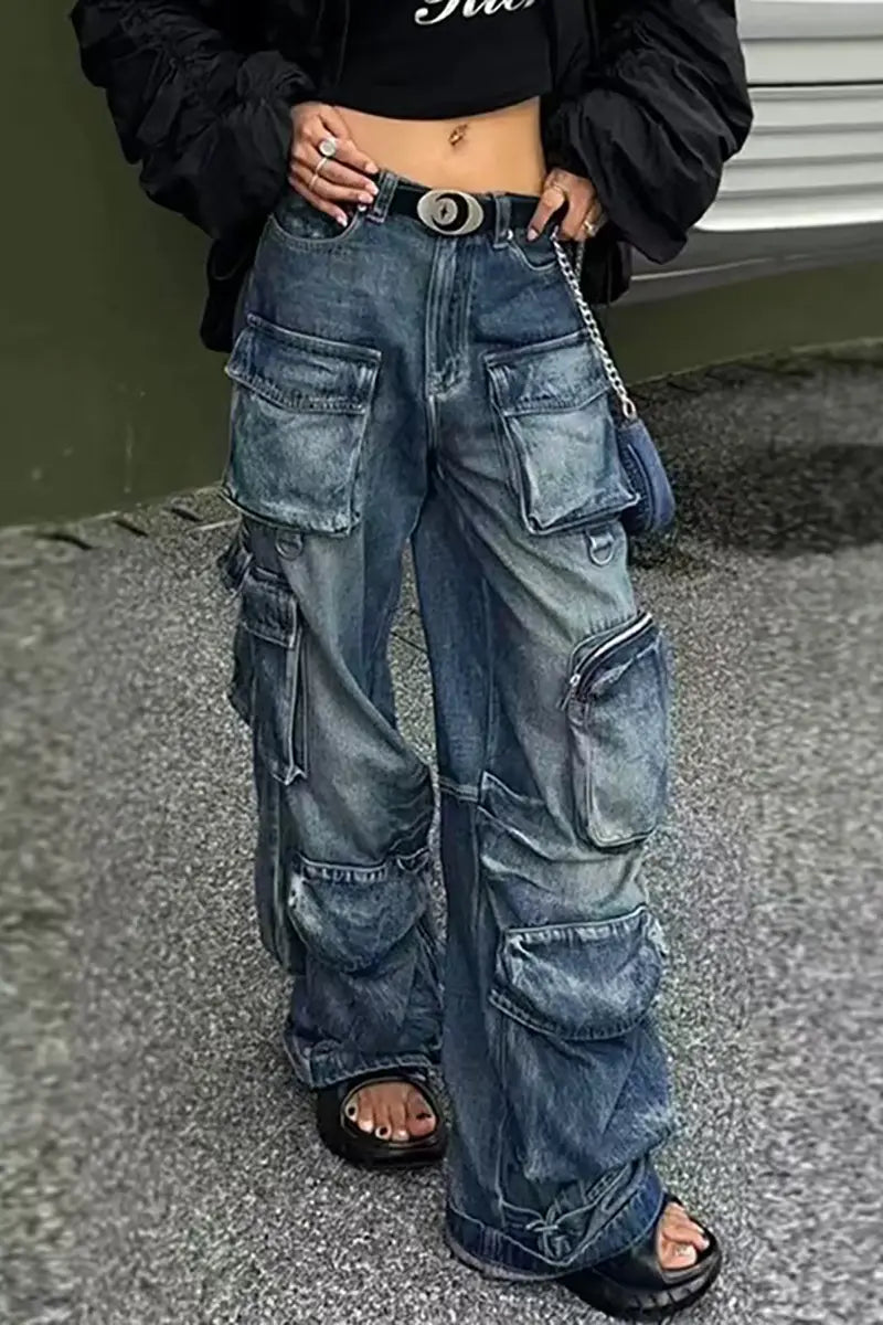 Elegantly Styled Pants for Everyday Wear