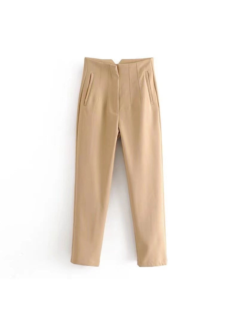 Elegantly Styled Pants for Everyday Wear