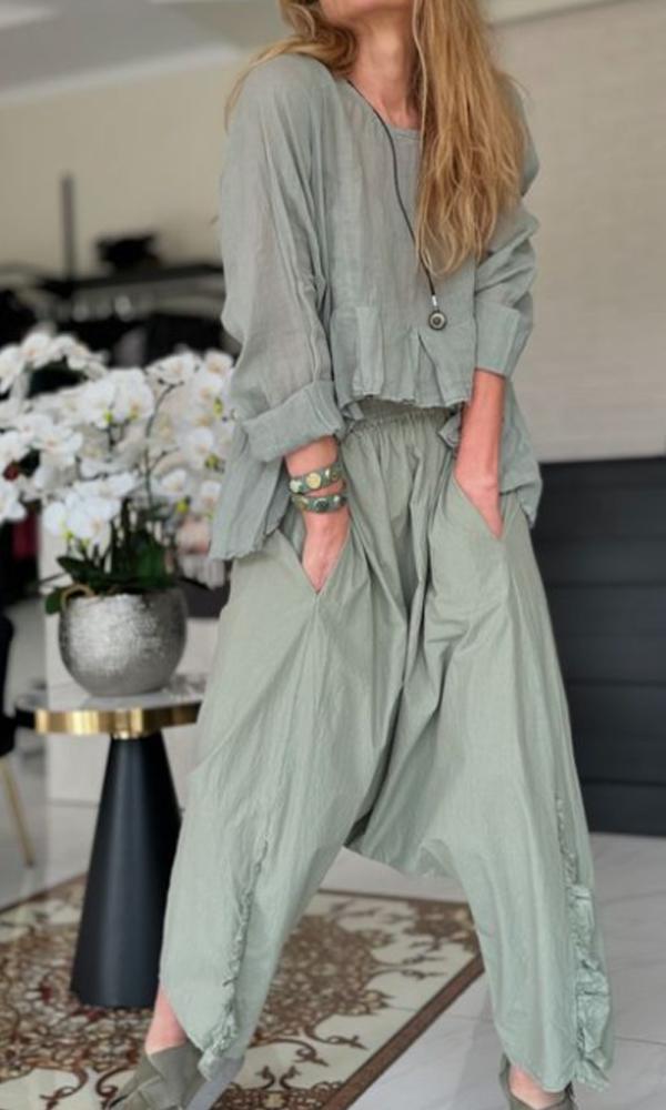 Elegantly Styled Pants for Everyday Wear