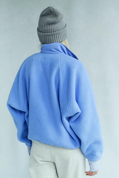 Effortlessly Elegant Jacket with a Timeless Design