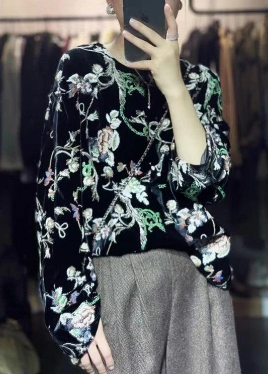 A Vintage Style Top with Delicate Timeless Details