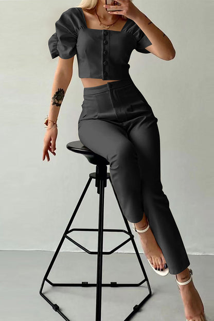 Effortlessly Elegant Garment with a Timeless Design