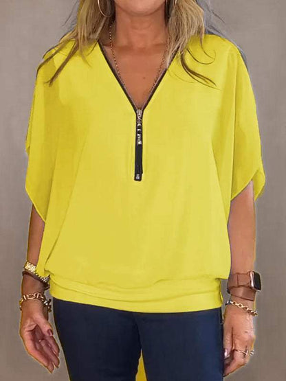 Effortlessly Elegant Top with a Timeless Design