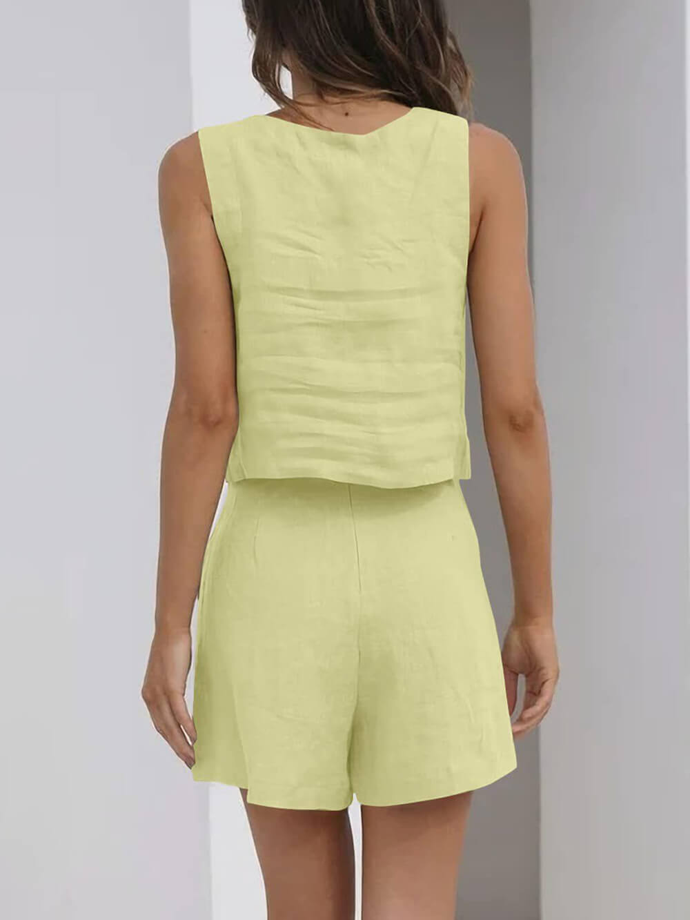 Beautifully Crafted Top in a Classic Style